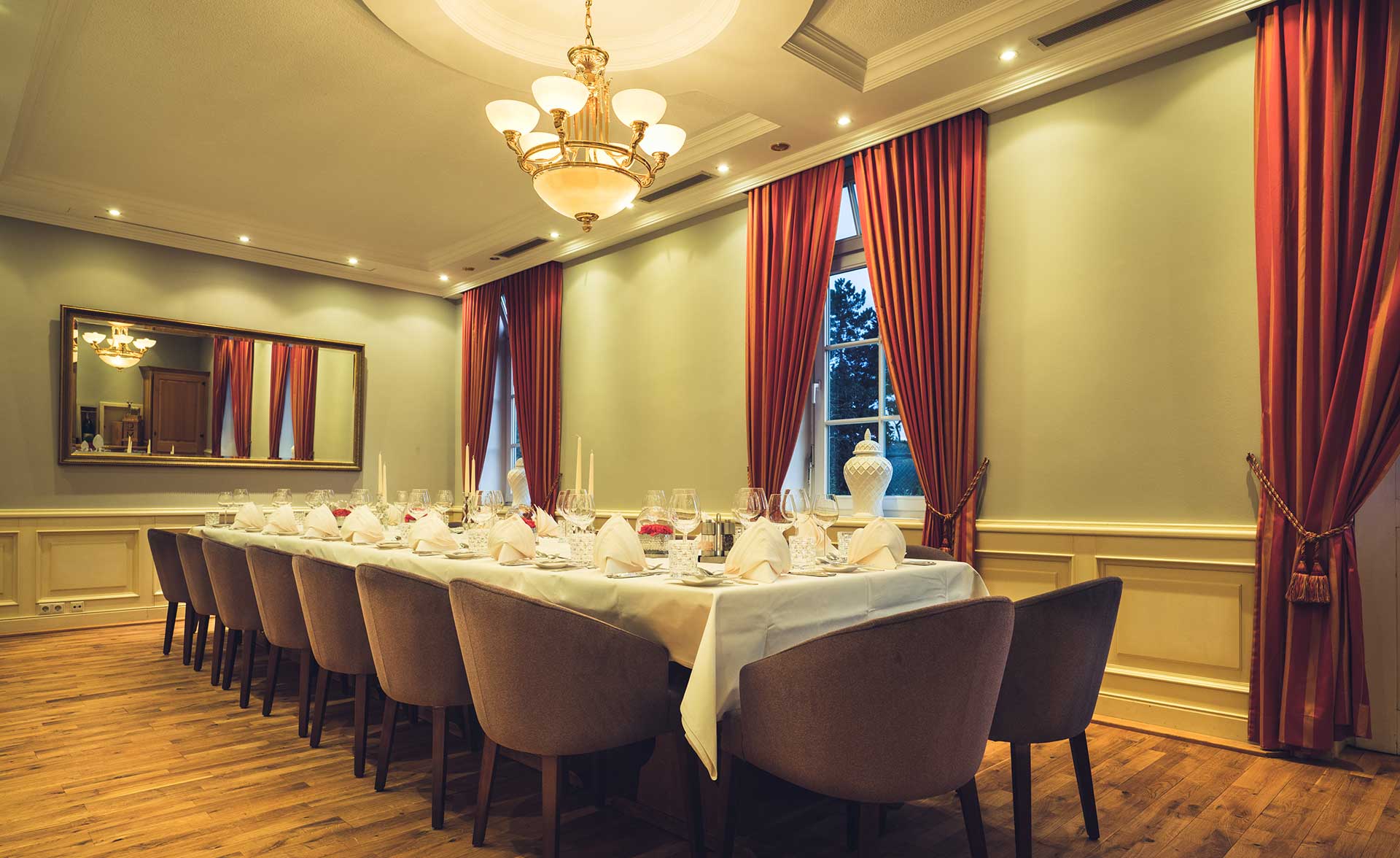 Bernhard Kampmann &middot; Schlichte Hof GmbH &middot; Restaurant, Hotel & Catering in Bielefeld Quelle